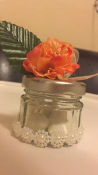 Preview: Gastgeschenk Glas mit Deckel/ gefüllt mit Hochzeitsmandeln/ orange (10 St.)