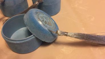 Preview: Gastgeschenk hellblaue Samtdose mit arabischer Aufschrift (10 St.)