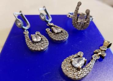 Silberschmuck Set 925 (Bestehend aus Anhänger, Ohrringe, Ring)