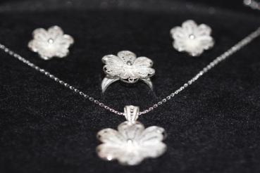 Preview: Silber schmuckset 925, Halskette mit Anhänger, Ohrringe und Ring