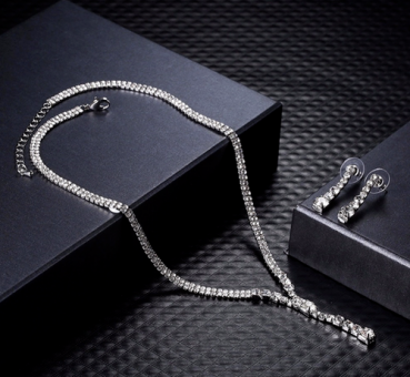 Preview: Wunderschöner Brautschmuck-Set mit Zirkonia/ versilbert